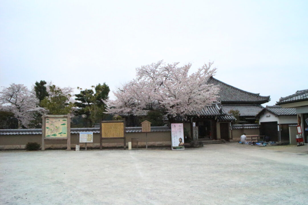 飛鳥寺入り口