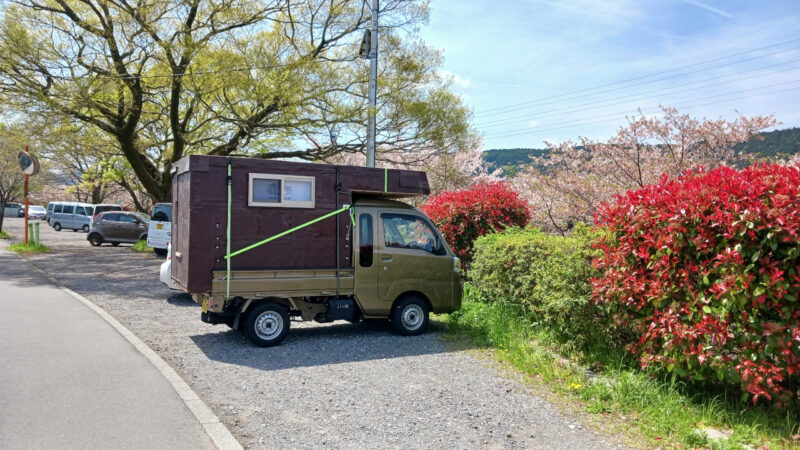 潤井川河川敷駐車場