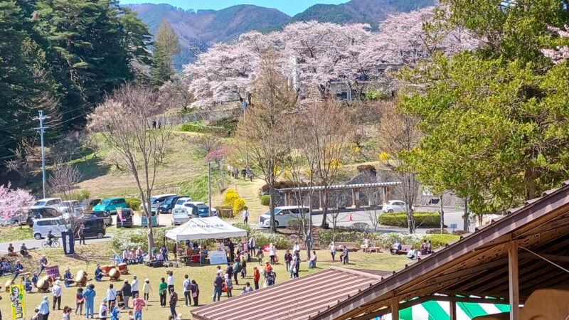 芝生広場の和太鼓演奏