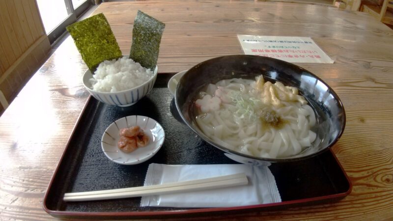 小さな村の みき亭のうどん