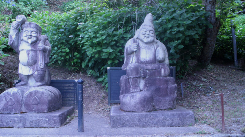 倶利伽羅峠近くの神社