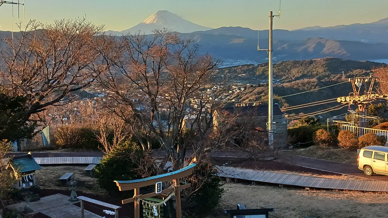 小室山頂上リッジウォーク“ＭＩＳＯＲＡ”からの富士山